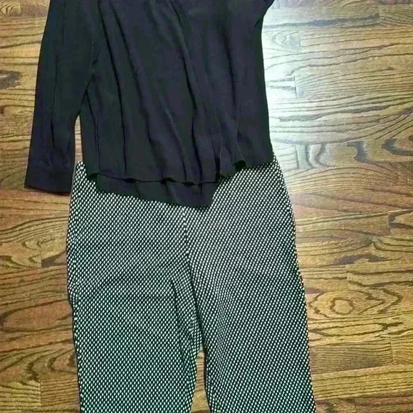 Chico's size 2.5R pull on pants Black background with white/gray diamonds - Picture 6 of 7